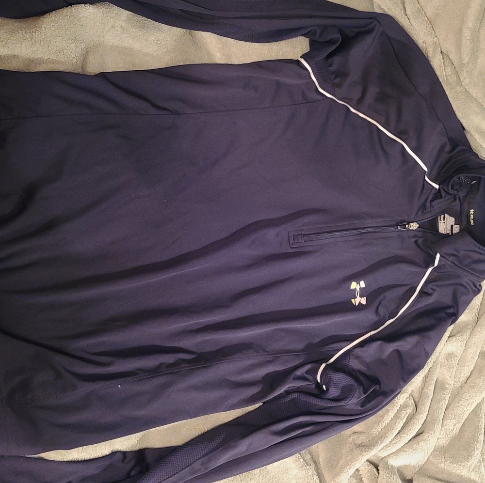 Under Armour size Lrg long sleeved shirt